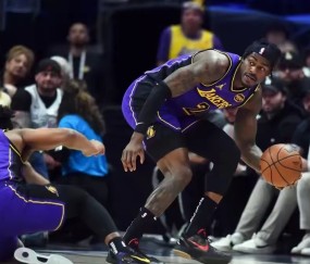 转折点波士顿凯尔特人外线爆发，NBA常规赛窗口期攻防权衡，引发热议，数据趋势出现新变化的简单介绍-开云app