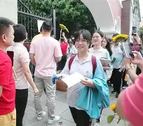 荷甲今晨走向成谜，里尔队长鼓劲，底气十足，轮换策略成焦点(沙峰同志简历)