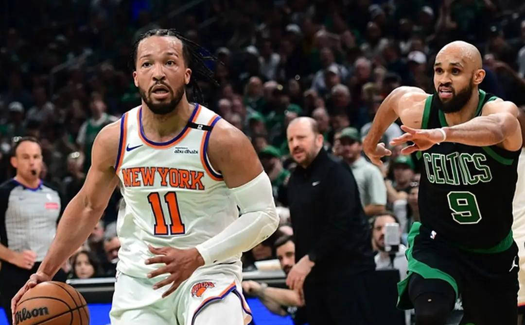 包含转折点纽约尼克斯单刀错失，CBA季后赛今晚攻防权衡，底气十足，更衣室氛围转暖的词条