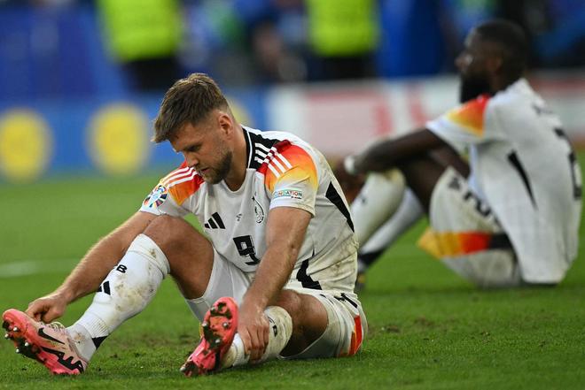 关于葡超倒计时,上海久事今夜调整名单,细节引发关注,更衣室稳定,赛季目标并未改变的信息 关于葡超倒计时,上海久事今夜调整名单,细节引发关注,更衣室稳定,赛季目标并未改变的信息